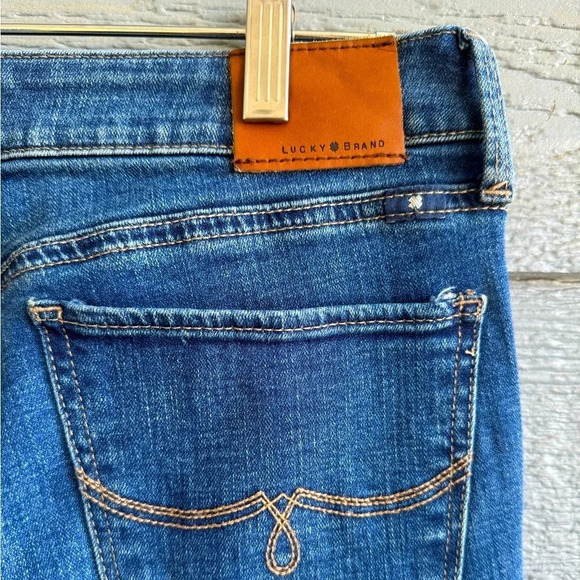 Women’s Lucky Brand Jeans - Size 8/29 - Picture 5 of 12